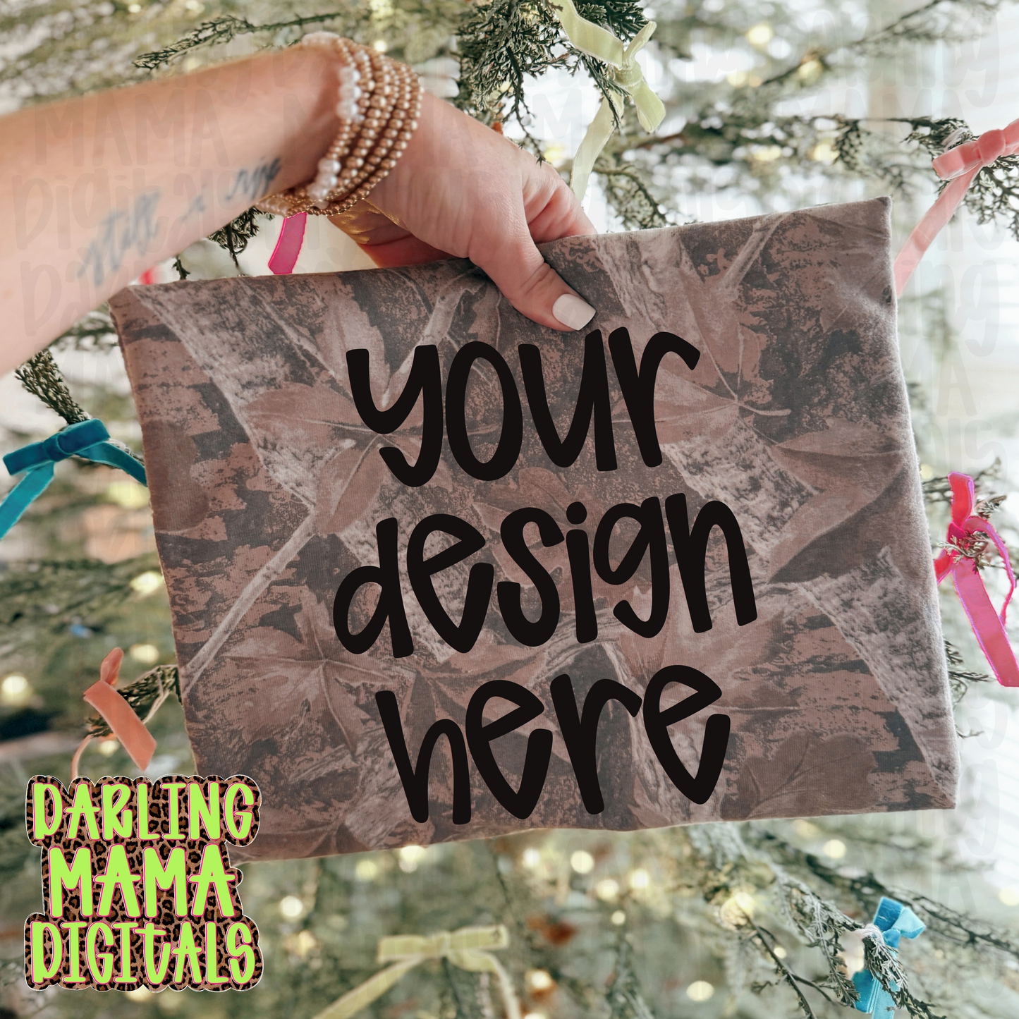 Hollister Dark camo boxy tee Christmas trees with bows